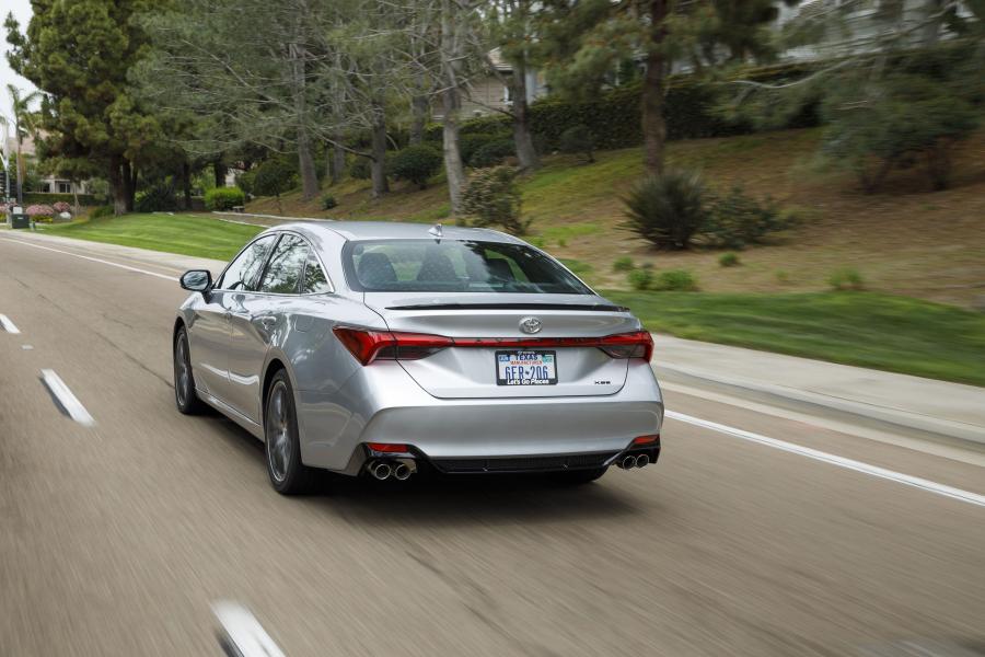  Toyota Avalon XSE 2018 года  (фото 20 из 28)